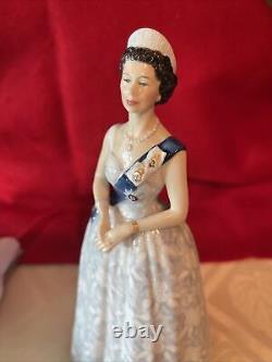 1973 Queen Elizabeth II HN2502 Royal Doulton Figurine Very Rare 240/750