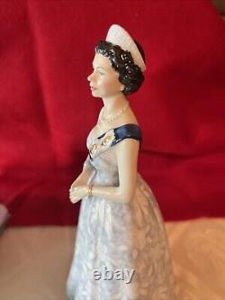 1973 Queen Elizabeth II HN2502 Royal Doulton Figurine Very Rare 240/750