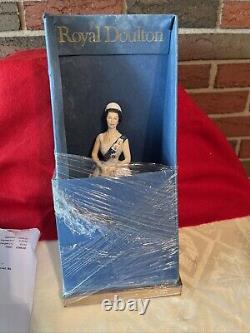 1973 Queen Elizabeth II HN2502 Royal Doulton Figurine Very Rare 240/750