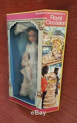 1977 SINDY Royal Occasion Doll Pedigree dolls NIB Very Rare Collectible