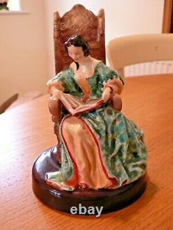 A Lovely Very Rare Royal Doulton Hn 2055 The Leisure Hour Figure