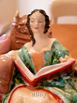 A Lovely Very Rare Royal Doulton Hn 2055 The Leisure Hour Figure