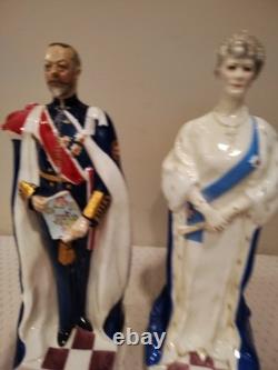 ATG Very Rare Pair Royal Worcester Figurine Queen Mary King George Limit Edition