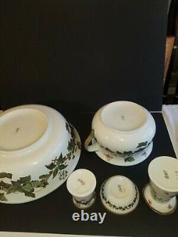 Antique Royal Doulton Chamber Set Complete Ivy and Rose pattern. Very Rare