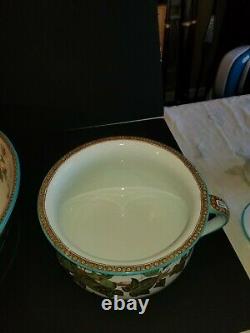 Antique Royal Doulton Chamber Set Complete Ivy and Rose pattern. Very Rare