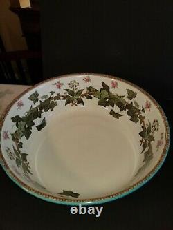 Antique Royal Doulton Chamber Set Complete Ivy and Rose pattern. Very Rare