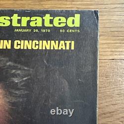 Bob Cousy 1970 VERY RARE NEWSSTAND Sports Illustrated Cincinnati Royals-Celtics