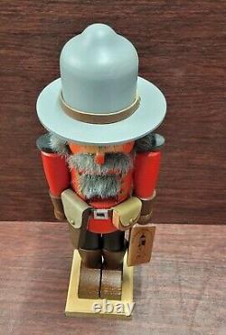 Christian Ulbricht Collector's Club Royal Canadian Mountie Nutcracker Very Rare