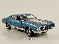 Danbury Mint 1969 Pontiac GTO Coupe ROYAL BOBCAT with VERY RARE BEAUTIFUL PAINT