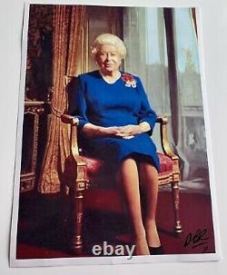 Darren Baker Royal Artist the Queen Signed print copy VERY RARE