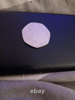 Elizabeth II 50p Fifty Pence Coin royal coat of arm's very rare