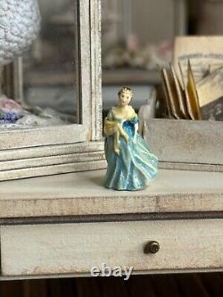 Miniature Dollhouse VERY RARE Olszewski Pre-Goebel Lady in Blue 1978 Doulton