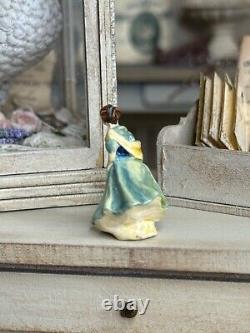 Miniature Dollhouse VERY RARE Olszewski Pre-Goebel Lady in Blue 1978 Doulton