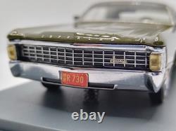 NEO 1/43 Chrysler Imperial Sedan 1971. Very Rare