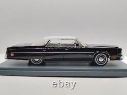 NEO 1/43 Chrysler Imperial Sedan 1975. Very Rare