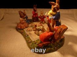 New Very Rare Royal Doulton Bunnykins 2010 Tableau Family Picnic Just 400 Made