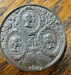 Queen Victoria & Prince Albert Coin Box With 4 Tokens Very Rare And Desirable