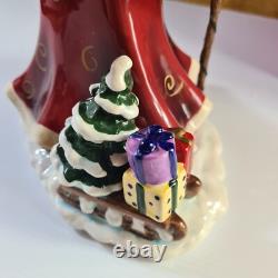 Rare Royal Albert 2009 Christmas Santa music box, with box Very Good Condition