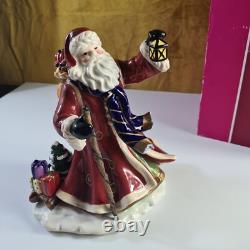 Rare Royal Albert 2009 Christmas Santa music box, with box Very Good Condition