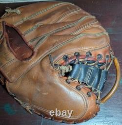 Rare Vintage Royal C349 Catchers Glove Mitt, Two Tone Color Very Good Condition