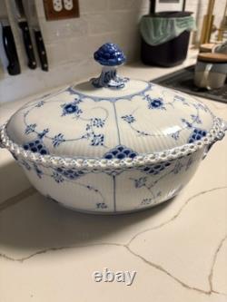 Rare Vintage Royal Copenhagen Blue Soup Tureen with Lid very good condition