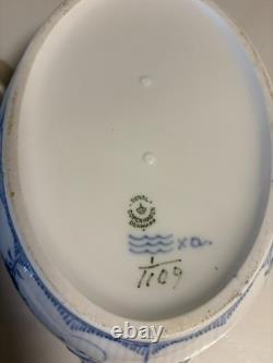 Rare Vintage Royal Copenhagen Blue Soup Tureen with Lid very good condition