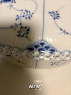 Rare Vintage Royal Copenhagen Blue Soup Tureen with Lid very good condition