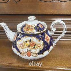 Royal Albert Bone China Heirloom Teapot Vintage Very Rare home kitchen art