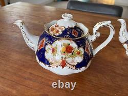 Royal Albert Bone China Heirloom Teapot Vintage Very Rare home kitchen art