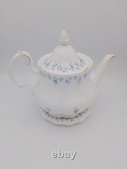 Royal Albert Memory Lane Teapot & Very Rare Teapot Stand Very Good Condition Royal Albert Memory Lane Teapot & Very Rare Teapot Stand Very Good Condition