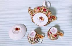 Royal Albert Old Country Rose Chintz Collection Miniature, a very rare item