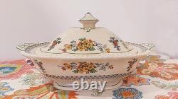 Royal Cauldon, c. 1930 very rare Badminton pattern serving bowl with lid