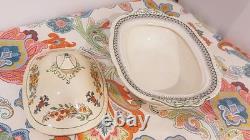 Royal Cauldon, c. 1930 very rare Badminton pattern serving bowl with lid