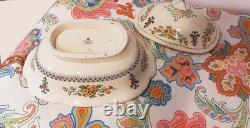Royal Cauldon, c. 1930 very rare Badminton pattern serving bowl with lid