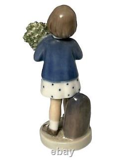 Royal Copenhagen Girl With Flower Bouquet Figurine 4527 Very Rare Mint