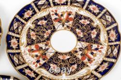 Royal Crown Derby Imari 8.5 In Plates with Scalloped Edge Very Rare 1926 Set of 8