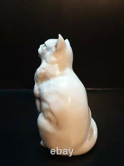 Royal Doulton Cat Persian Seated Hn 2539 Style One White Gloss Perfect Very Rare