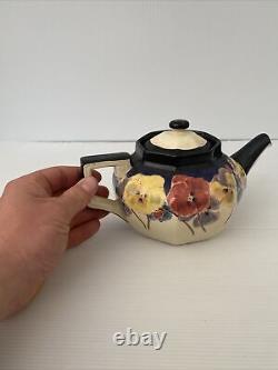 Royal Doulton D4049 Teapot Very Rare Excellent Condition Aus Postage
