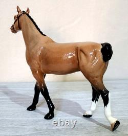 Royal Doulton Hackney Pony Very Rare Bay Gloss Vintage Model No. H261 Vgc