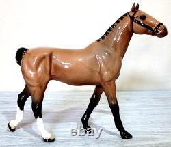 Royal Doulton Hackney Pony Very Rare Bay Gloss Vintage Model No. H261 Vgc