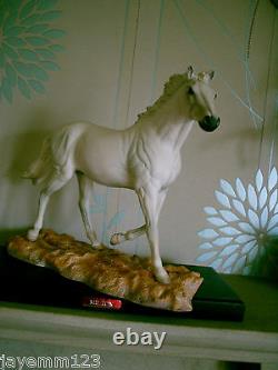 Royal Doulton Horse Milton Showjumper Da 245 Ltd Ed Boxed + Cert Very Rare