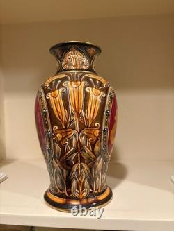 Royal Doulton Morrisian Vase VERY RARE Circa 1900/1919 (It's Greek to me!)