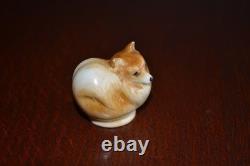 Royal Doulton Very Rare Dog Pomeranian HN 838