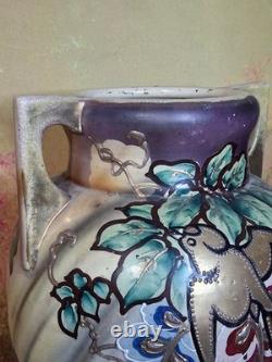 Royal Satsuma Large Gold gilded birds moriage mid 19th. C. Very rare piece