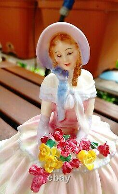 Royal doulton figurine day dream very rare made in england