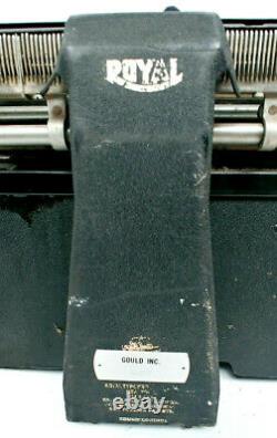 Typewriter 1938 ROYAL klm 26-2450507 26 Carriage Very Rare