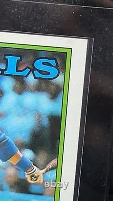 ULTRA RARE Bo Jackson Royals 1988 Topps #750 Error Card. Misprint & Misalign Dot