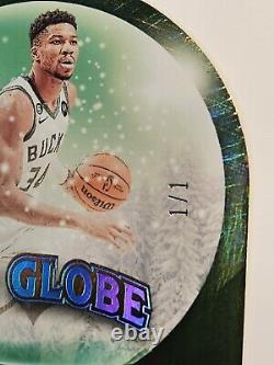 VERY RARE 1/1? 24 Panini Crown Royale Sno Globe ONE/ONE Giannis Antetokounmpo