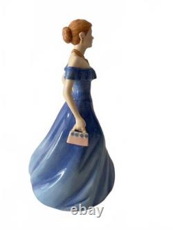 VERY RARE! A Moment To Remember Royal Doulton HN4944 2006 Ladies Figurine
