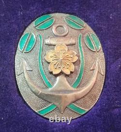 VERY RARE! Japanese Imperial Navy Short Service Completion Badge! +Original box